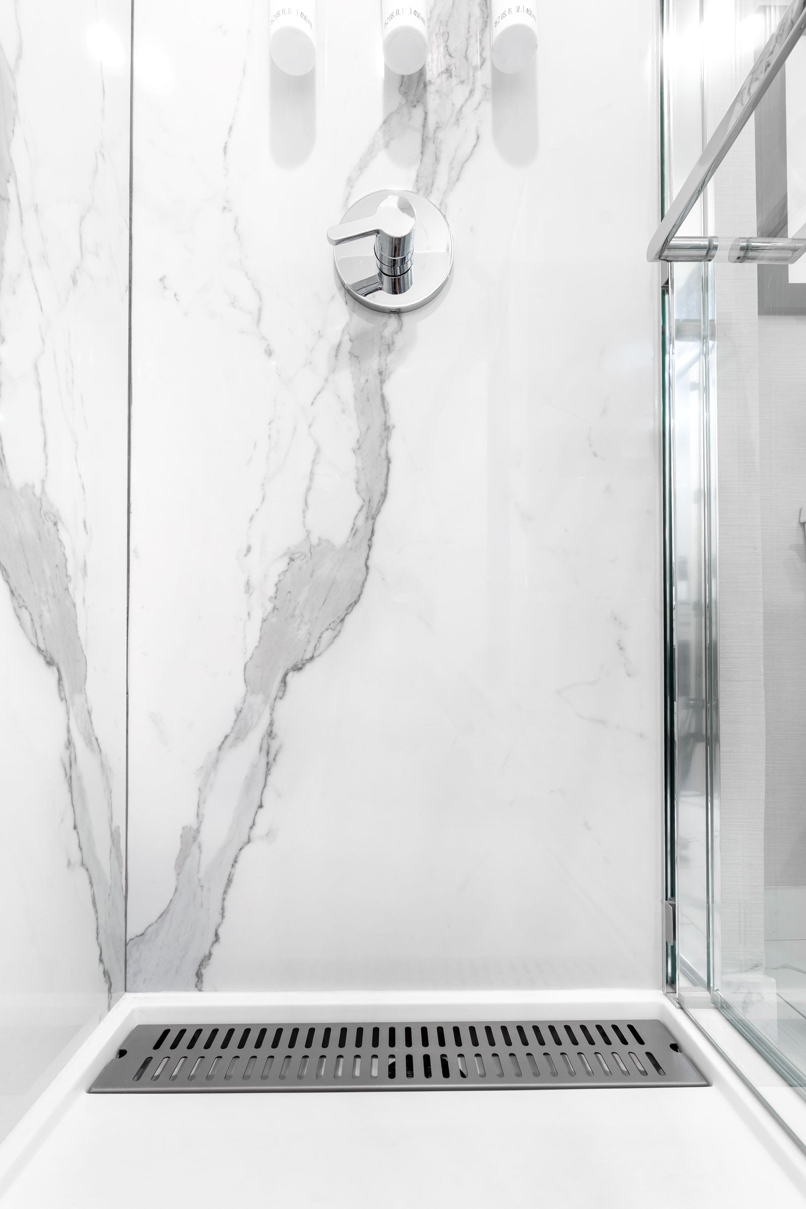 JEM Pre-Fab 32x96 Polished Porcelain Tile in Capriccio Grey Bookmatch B (Online Only)