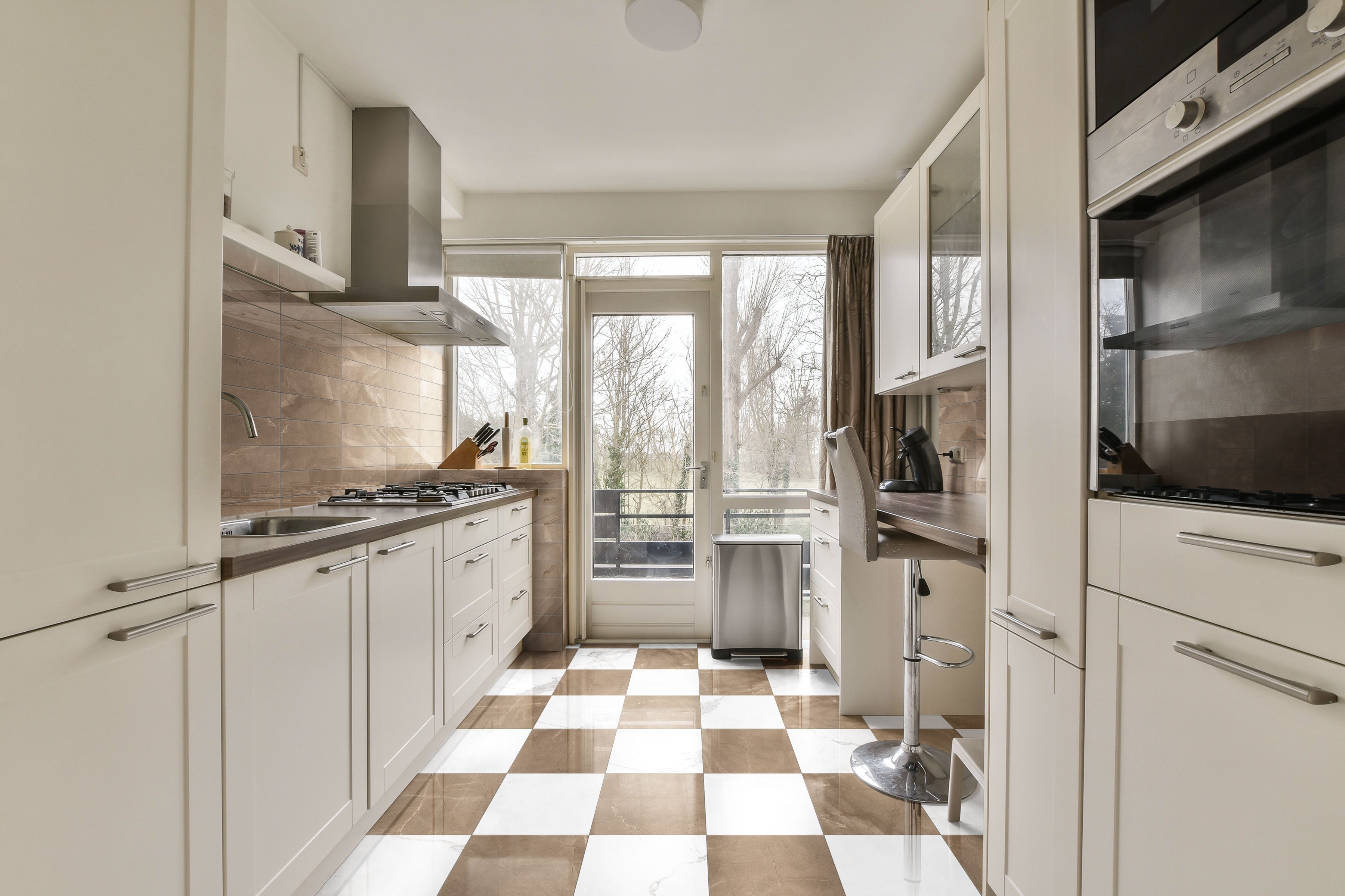 Luxury 12x12 Polished Porcelain Tile in Calacatta