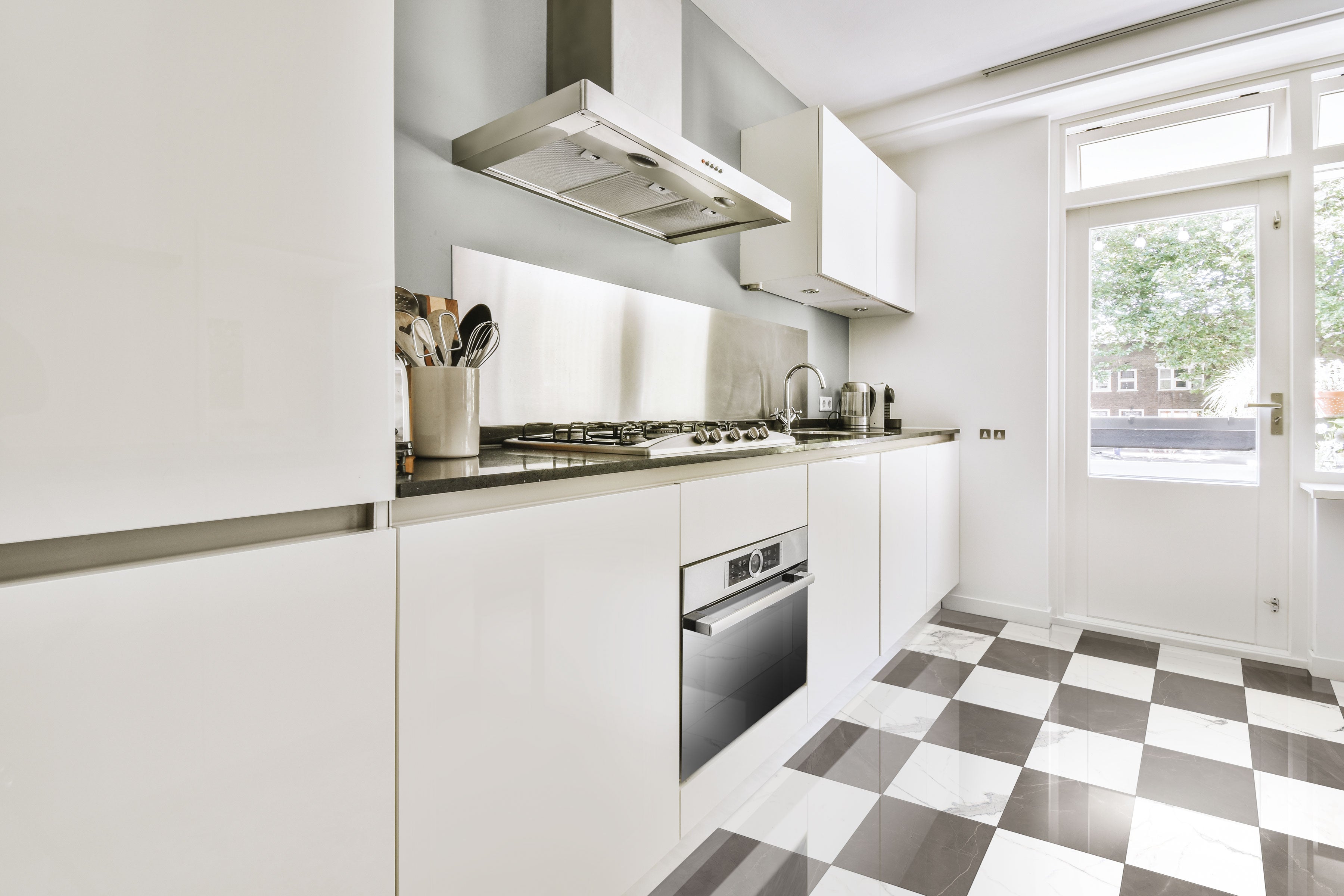 Luxury 12x12 Polished Porcelain Tile in Calacatta