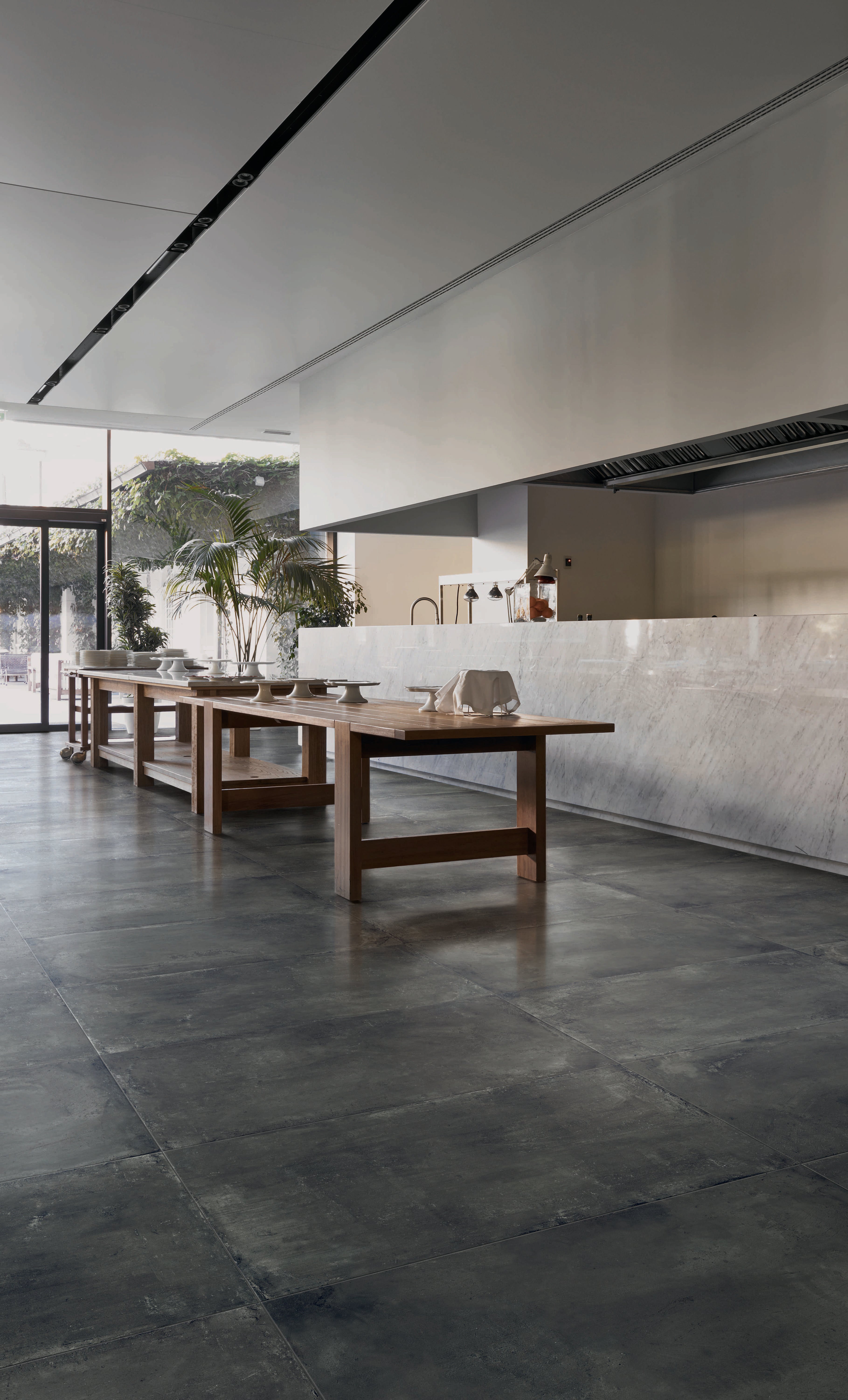 One 24x48 Matte Porcelain Tile in Coal – MILE®stone